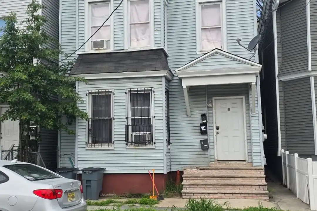 51 N 14th St unit 3 – photo 1