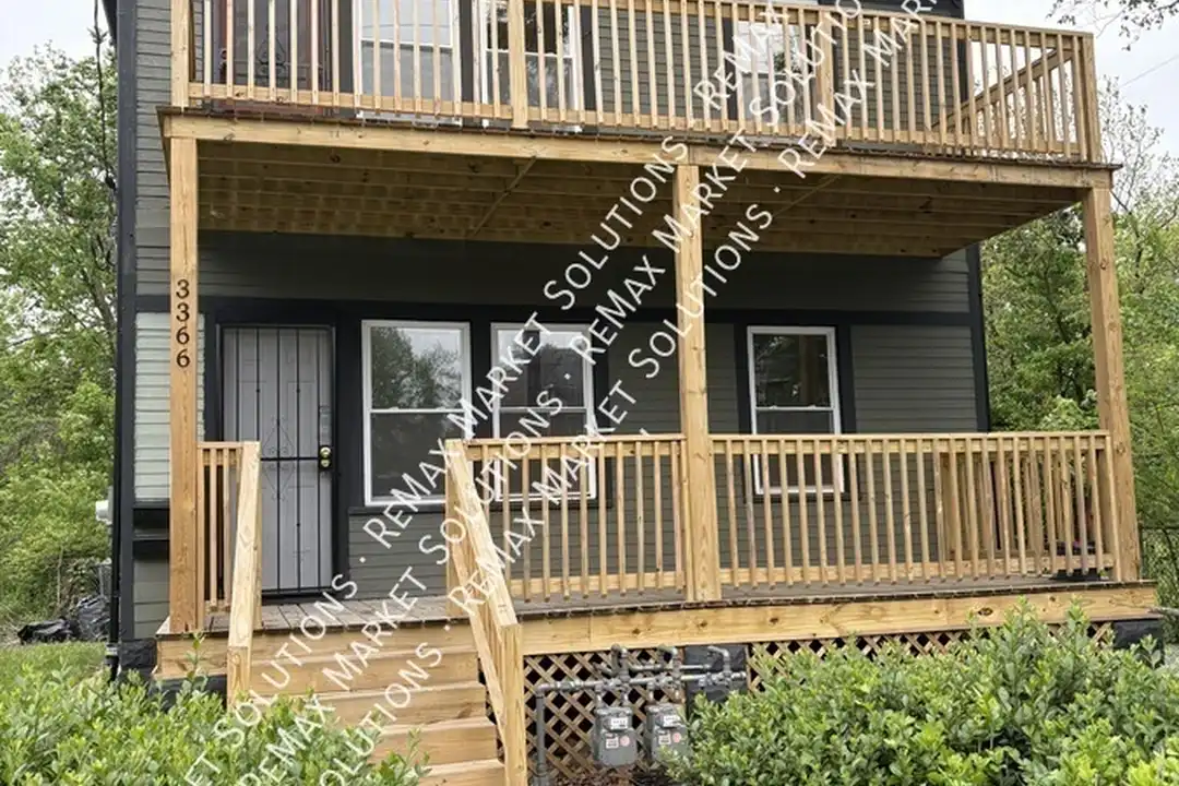 3366 E 130th St – photo 1