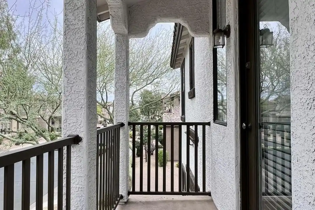 House in Phoenix - View 5