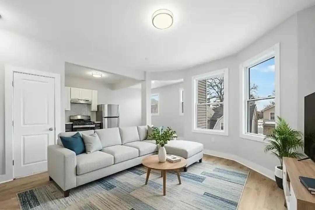 327 S 19th St unit 2 - View 5