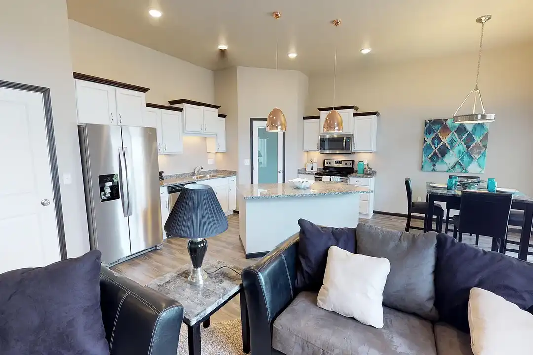 Diamond Creek Townhomes – photo 1