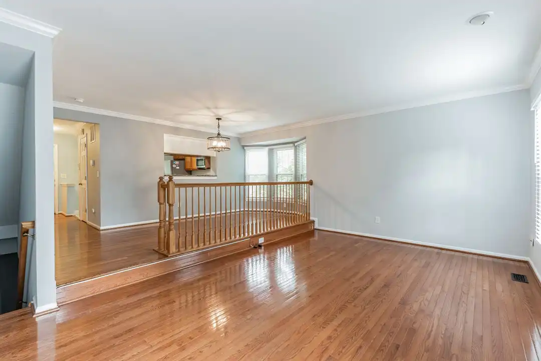 5201 Dunstable Ln - View 2