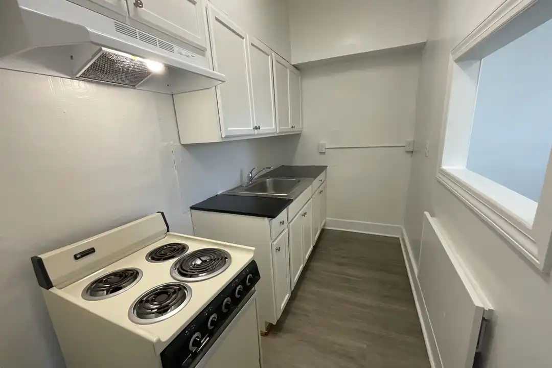 834 E Philadelphia St unit 3 - View 5