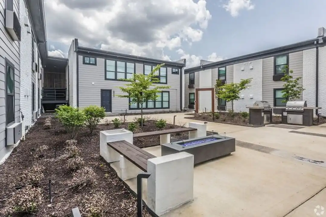 211 Cochran Pl unit 1 - Widok 3