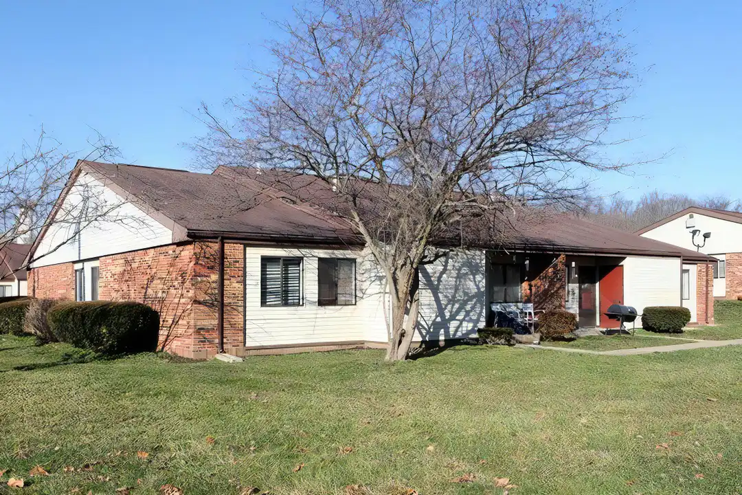 180 Sells Rd – photo 1 of 4