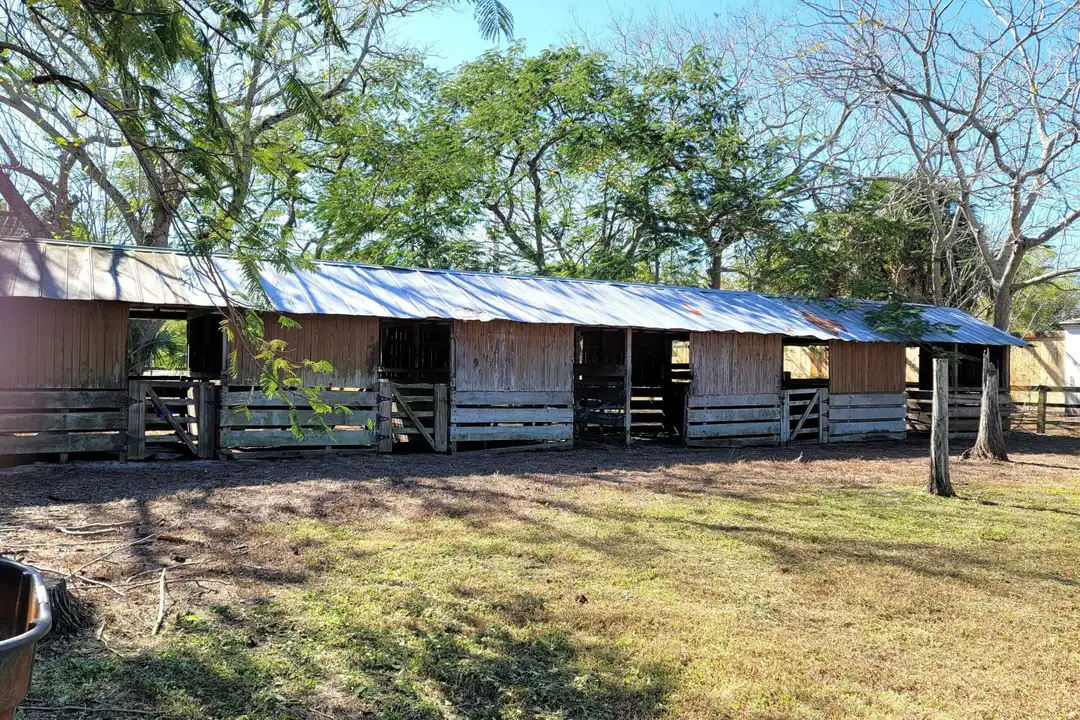 4362 W Midway Rd - View 2