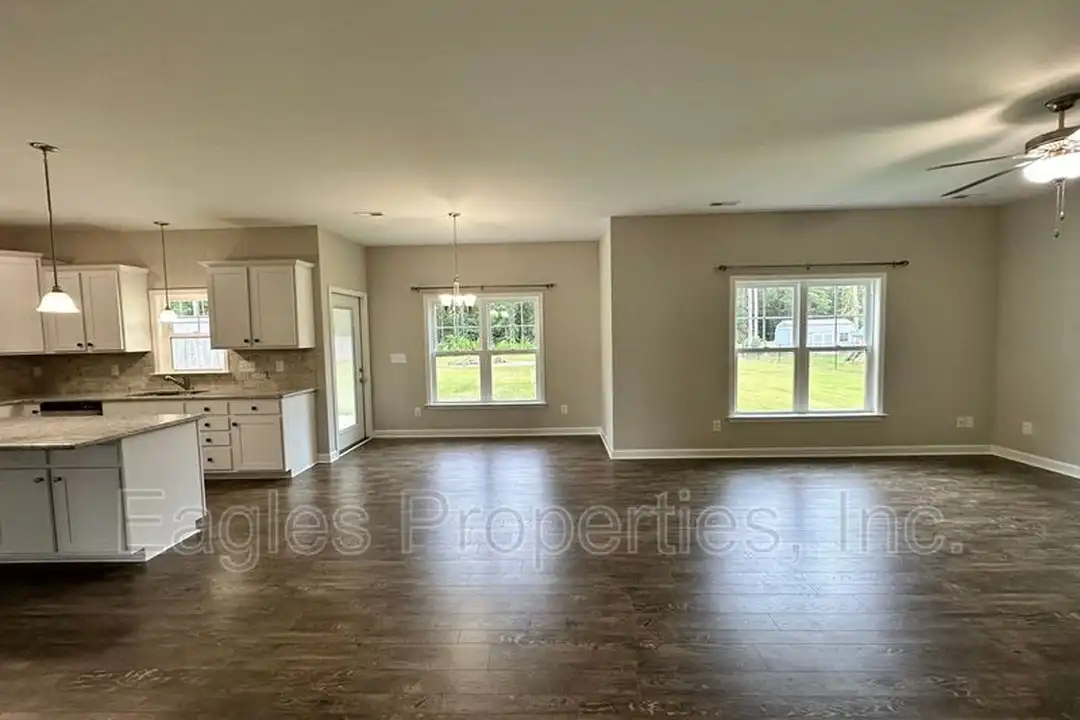 House in Kenly - View 5