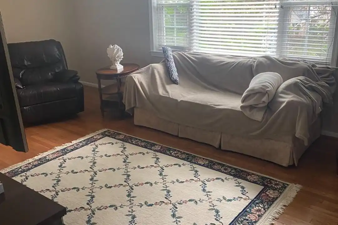 10402 Armstrong St - View 5