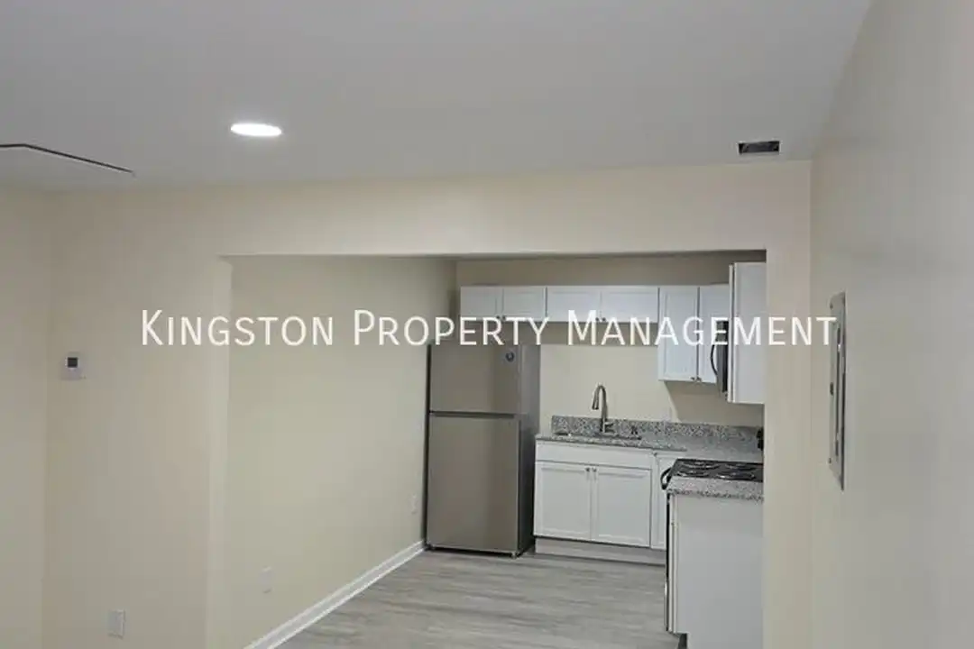 126 E Main St – photo 1 of 6