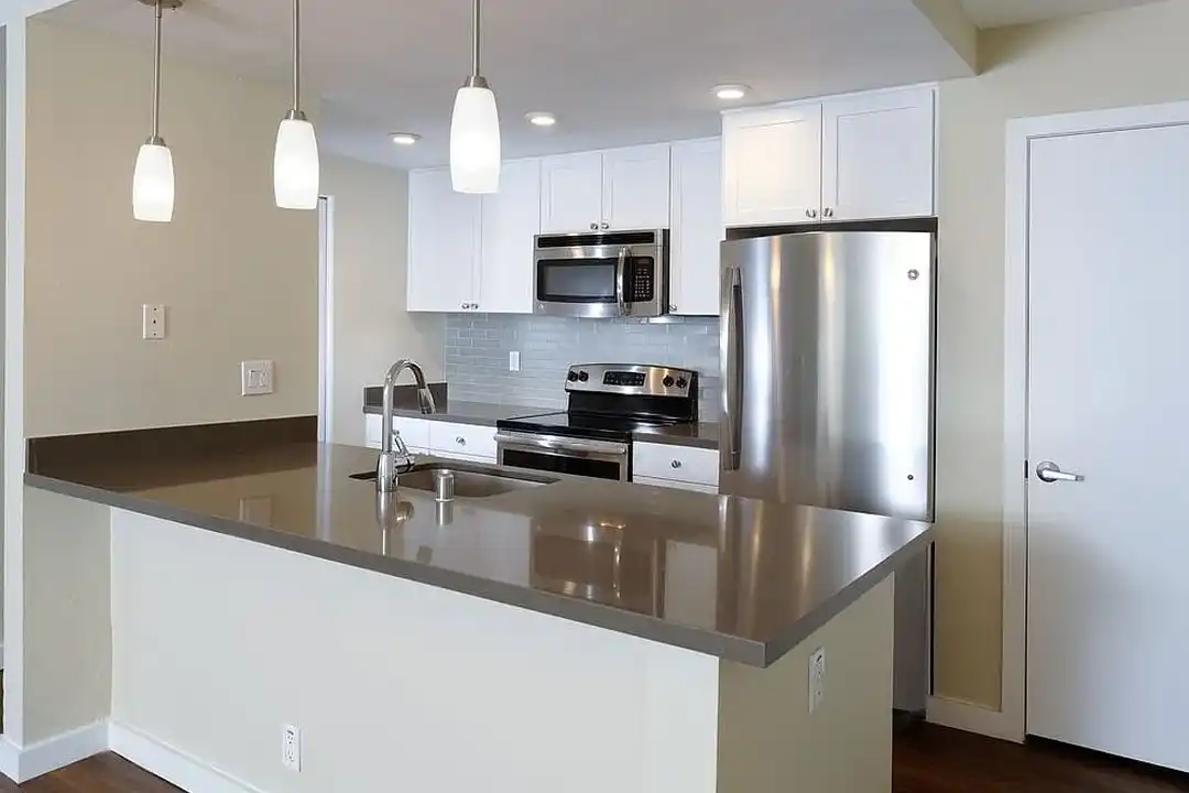 Avalon La Jolla Colony – pohled 4