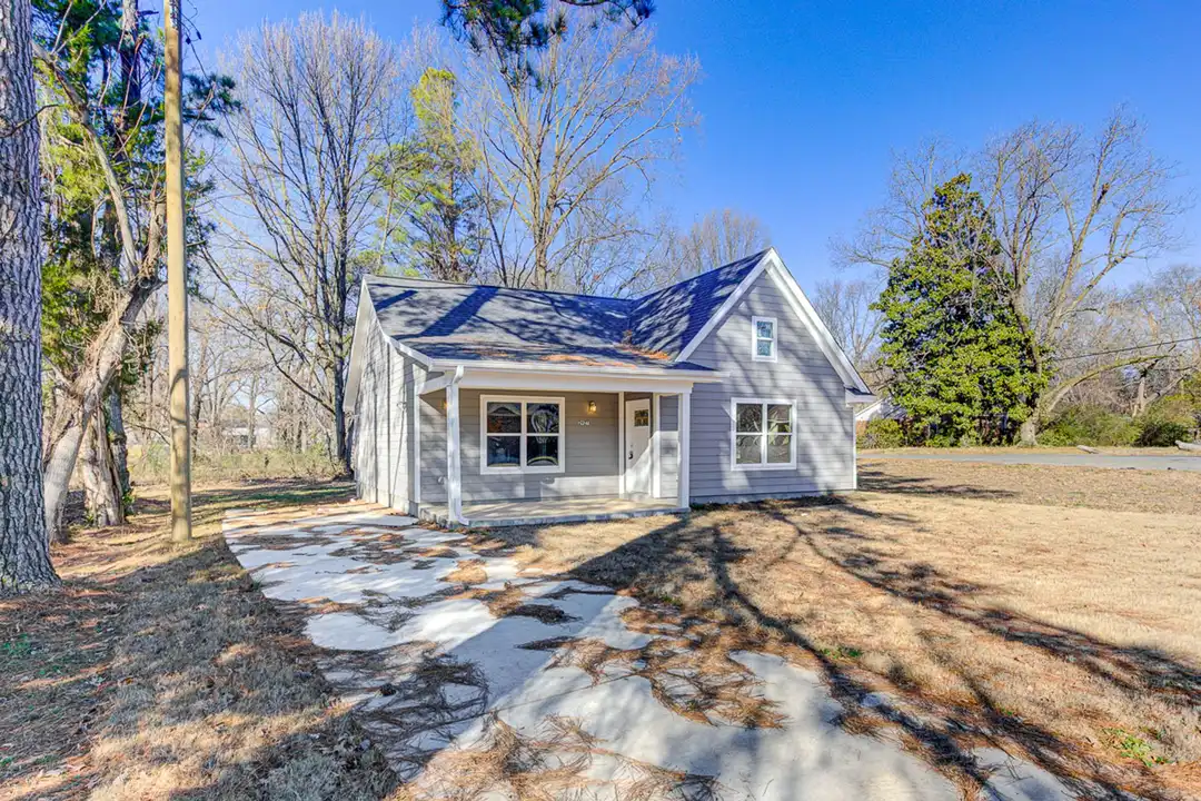 2927 Beechmont St - View 3