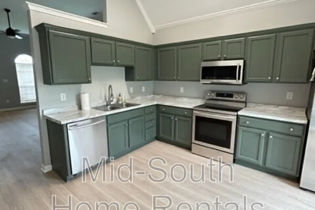 434 N Ericson Rd - More