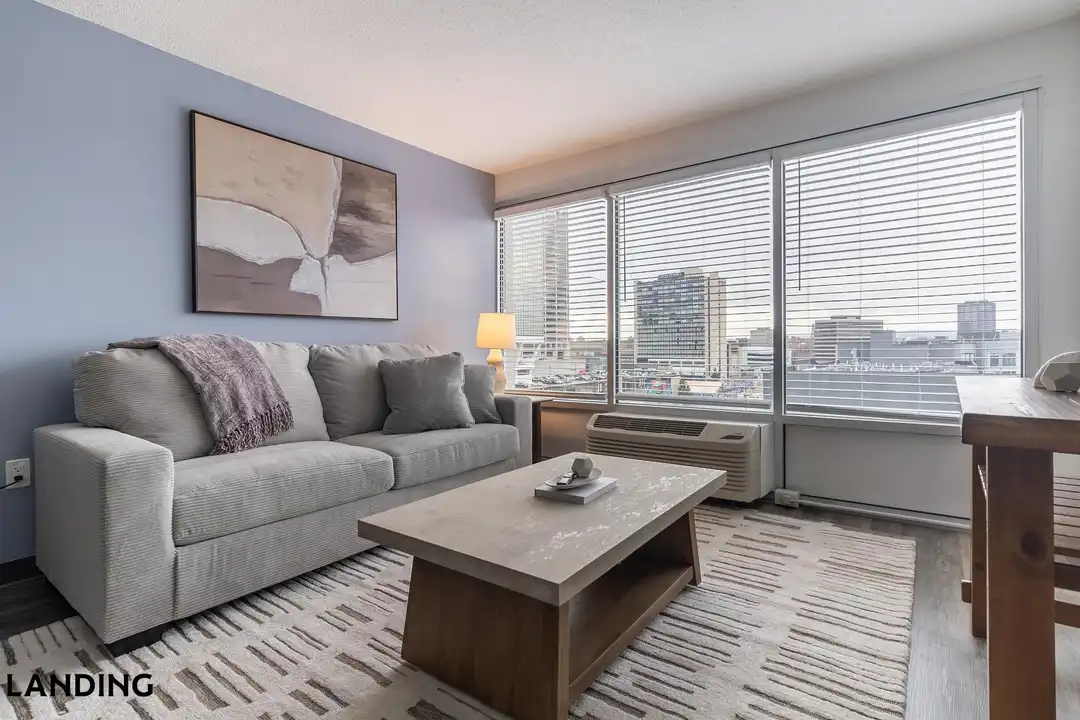 50 Morgan St N unit 1001 – photo 1