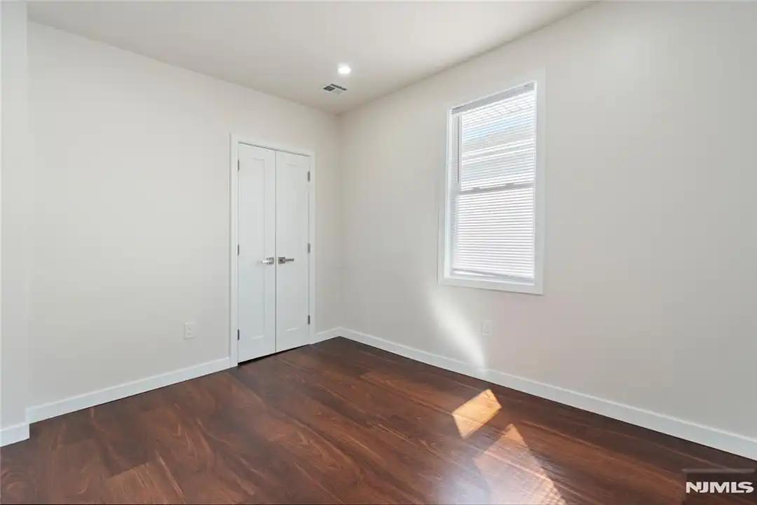 826 George St unit 1st Floor - View 4
