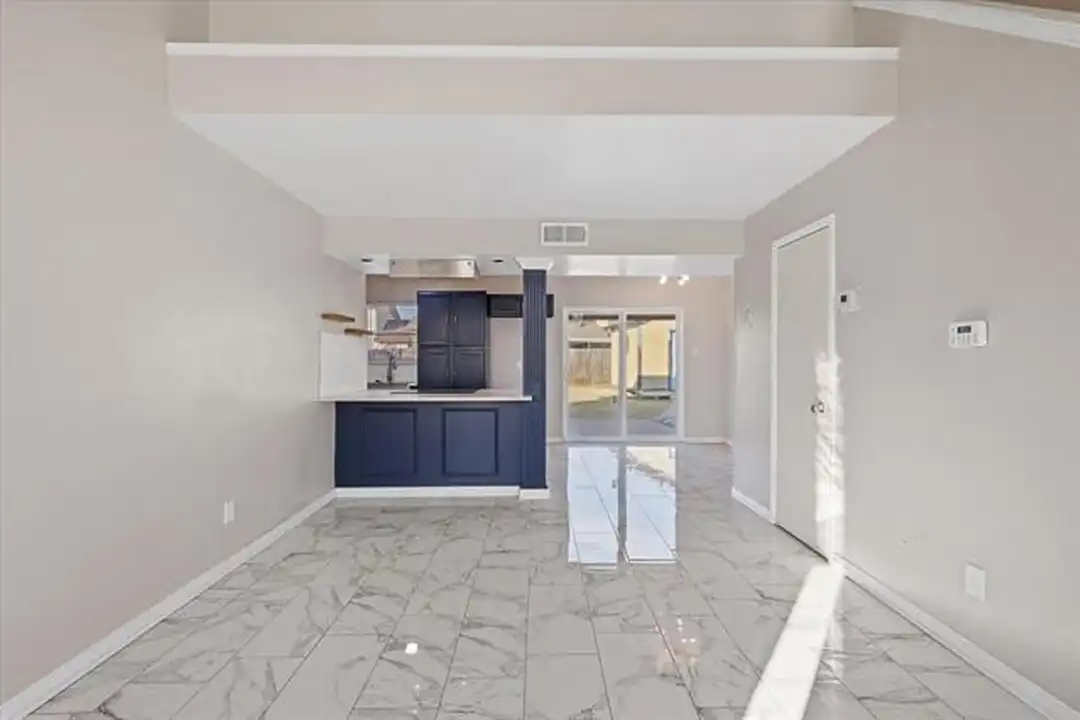 8436 Cloverglen Ln - View 2