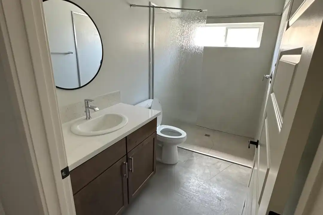 Apartment in Lake Havasu City - View 4