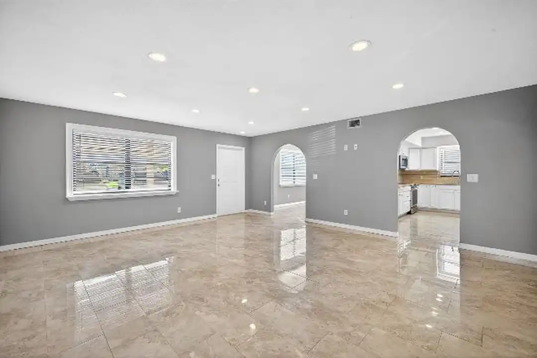 1303 SW 16th Terrace - View 4