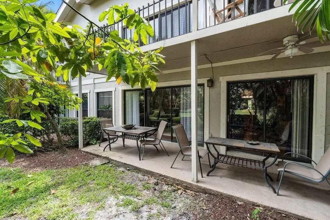 11863 Wimbledon Cir #406 - More