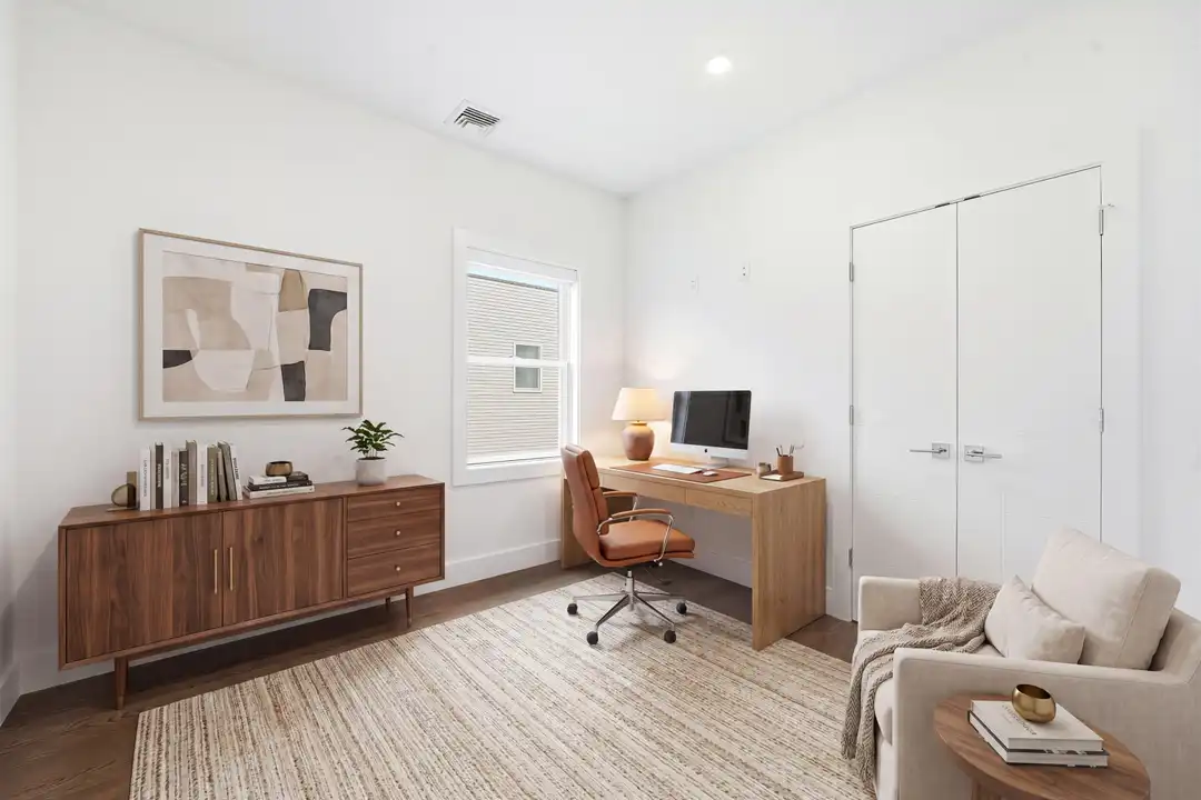 290 Griffith St unit 2 - View 5