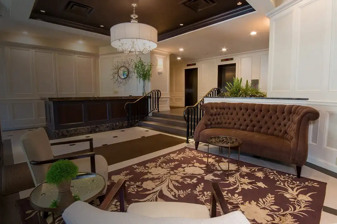 Apartment in Hackensack - View 2