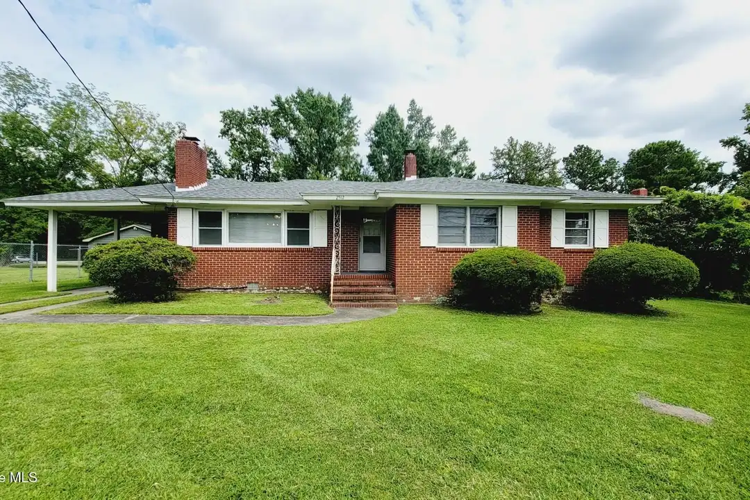 2512 Castle Hayne Rd – photo 1