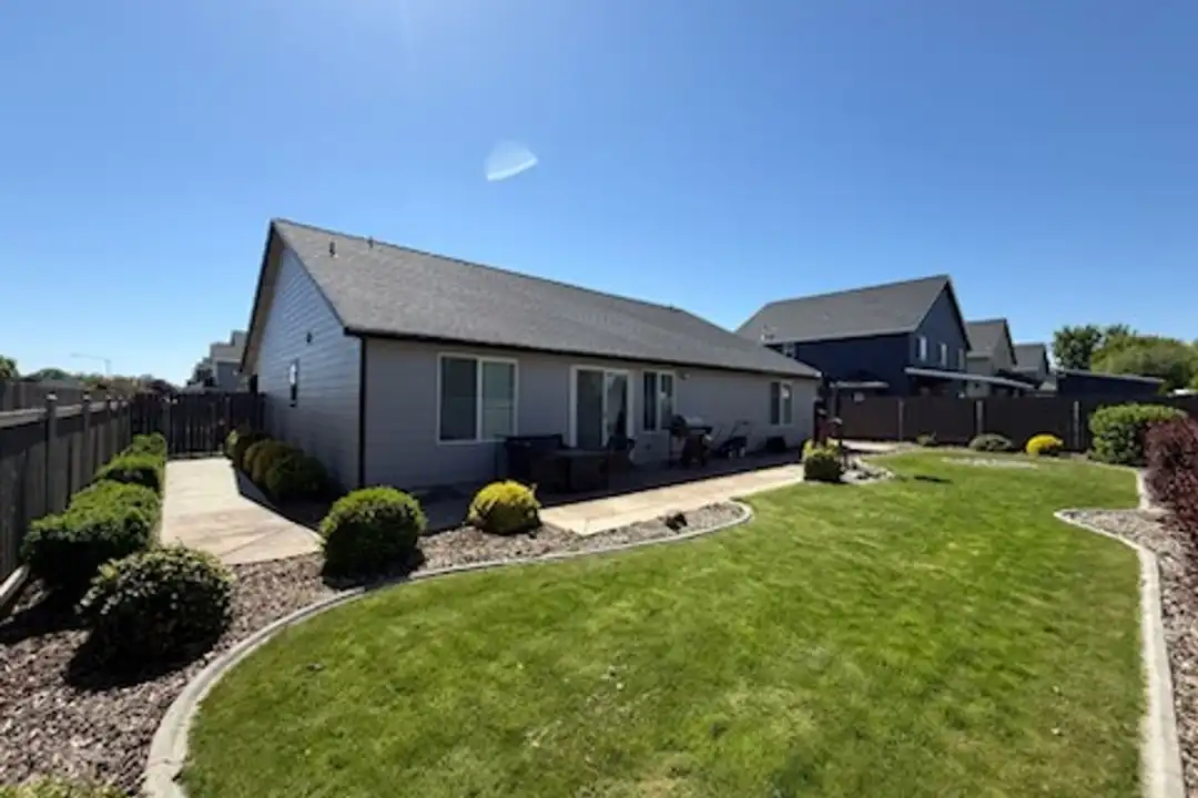609 S Harborview St - View 3