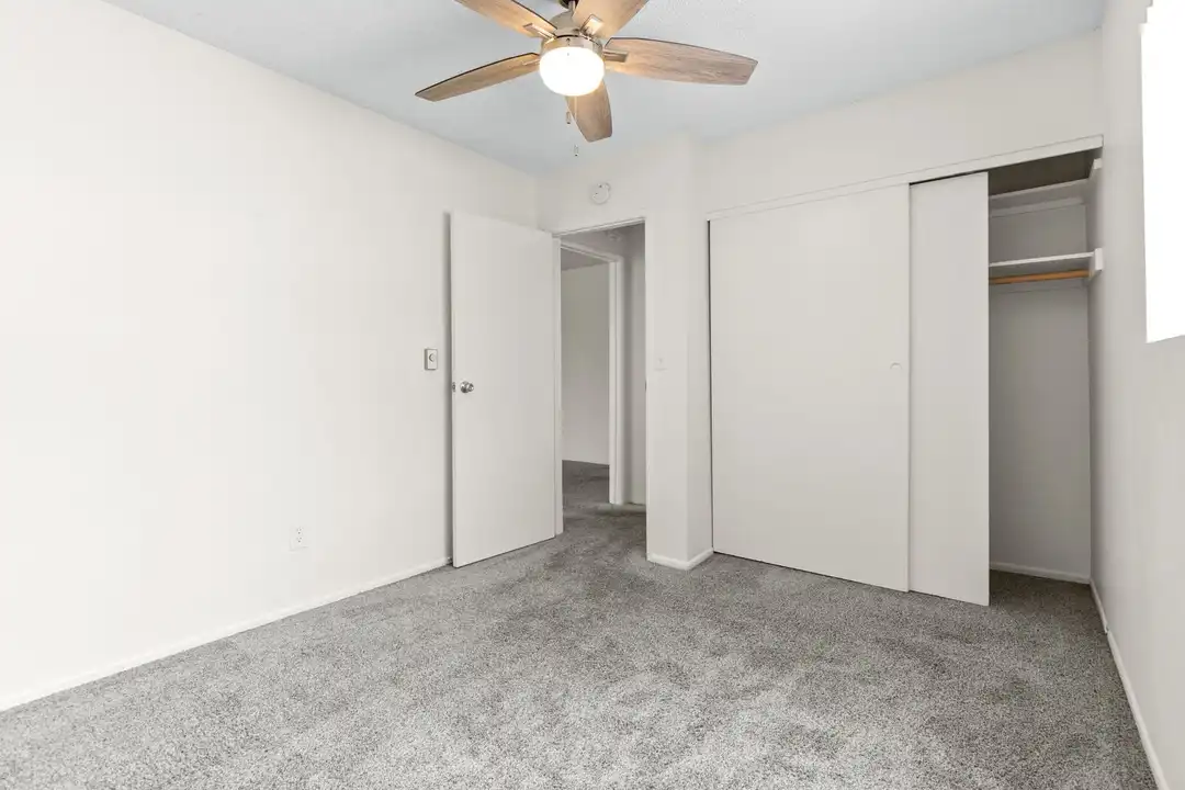 1820 Grand Ave unit H - View 5