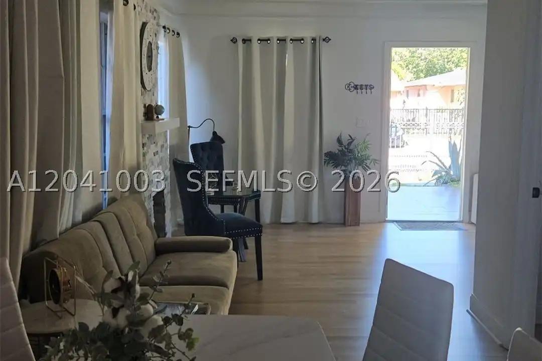 570 NW 97th St - View 5