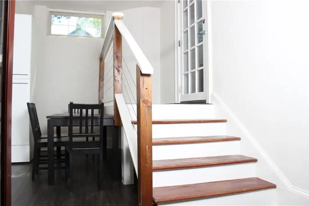 1124 Center St NW – photo 1