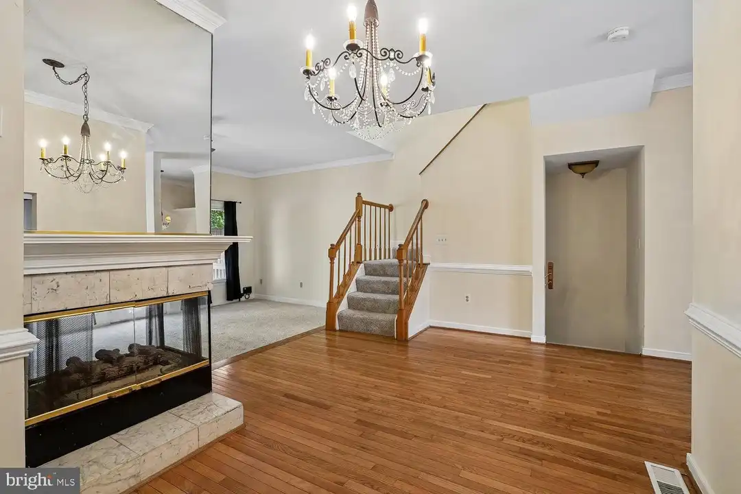 905 Shaw Ct - View 6