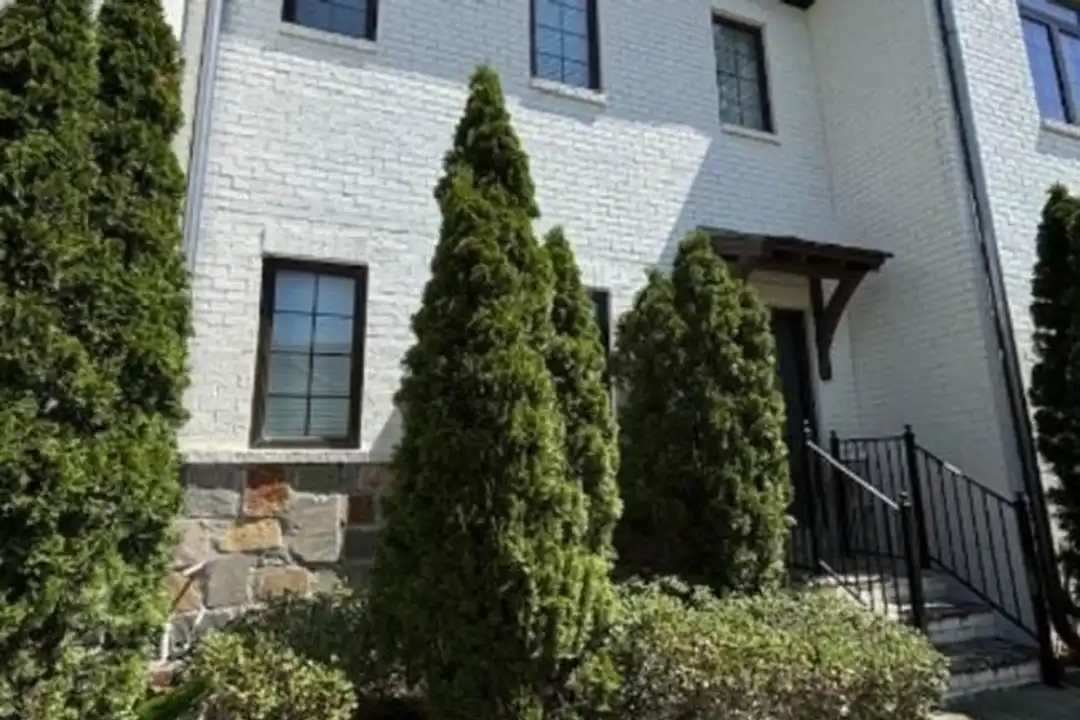 954 Lennox Blvd – photo 1