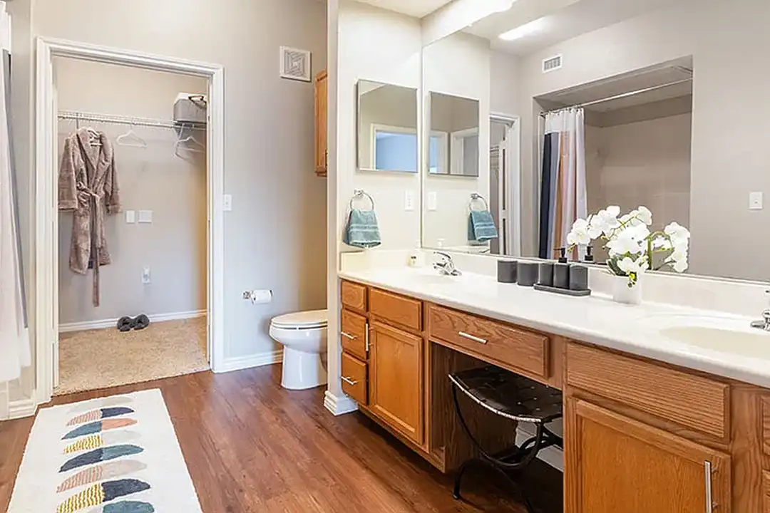 Bristol Place Apartment Homes – photo 1