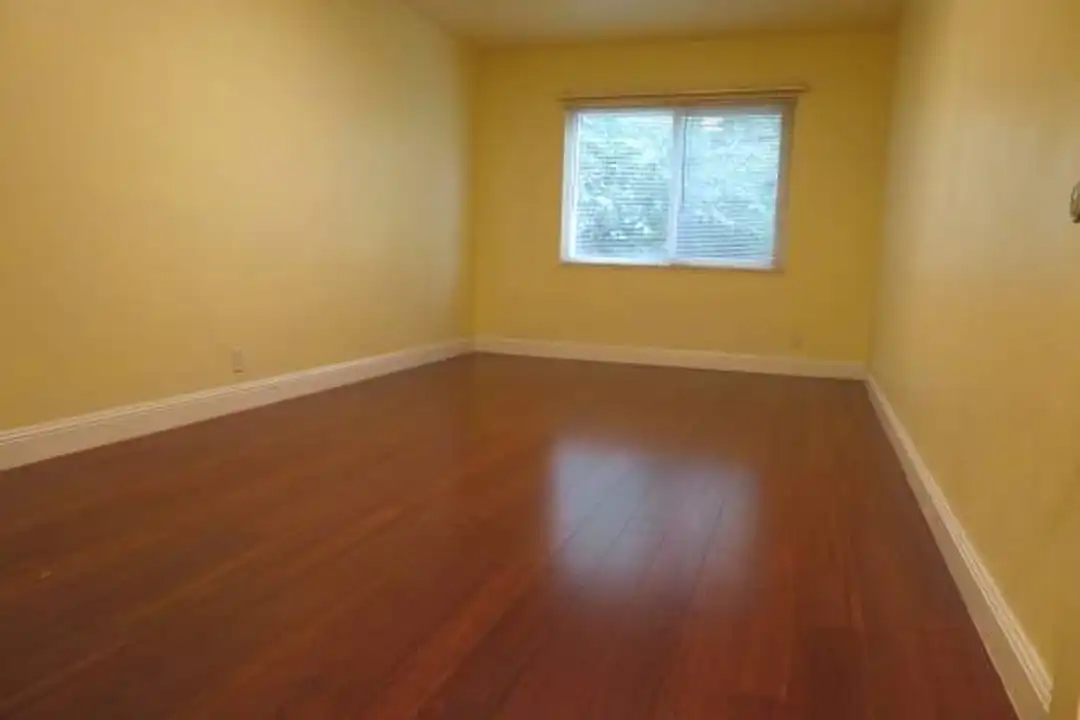 2726 Park Blvd unit # E - View 4