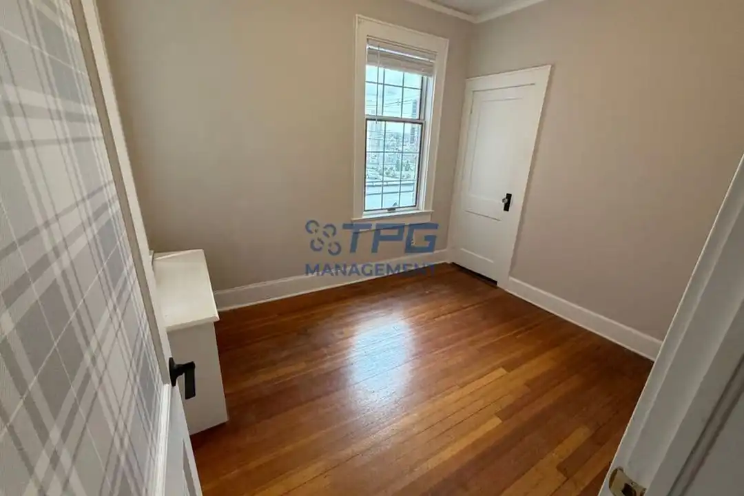 16 Summit Ave - View 4