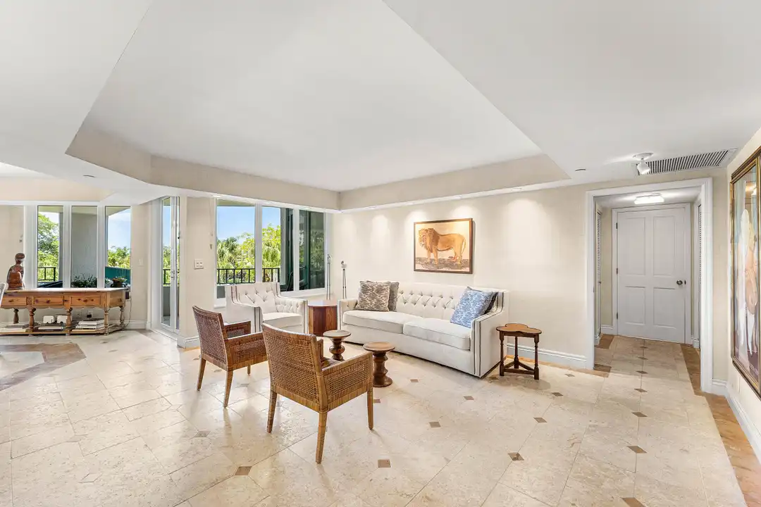 100 SE 5th Ave #410 - More
