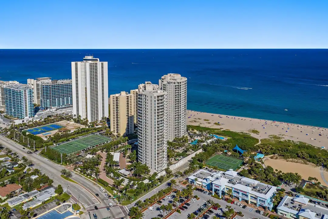 2700 N Ocean Dr unit 304b - View 6