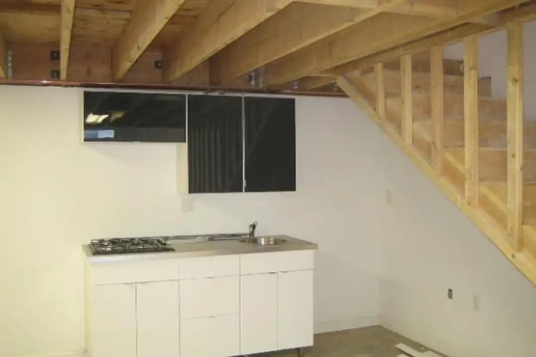 1746 W Adams Blvd – pohled 6