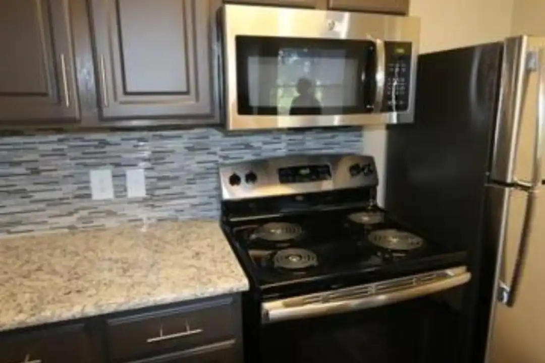 2950 Mustang Dr - View 4