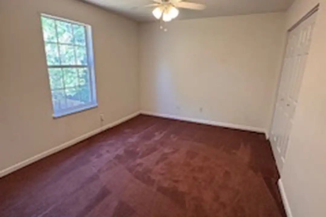 House in Columbia - More