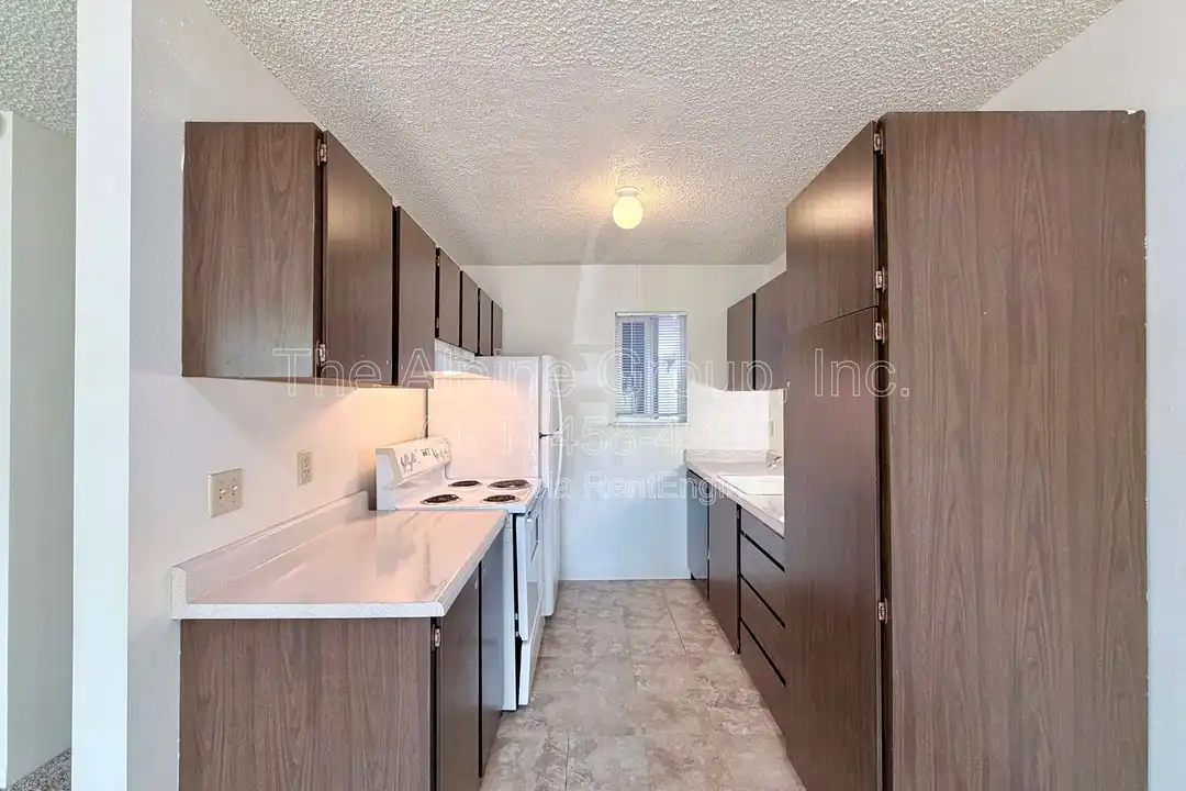 13325 SW 17th St - More
