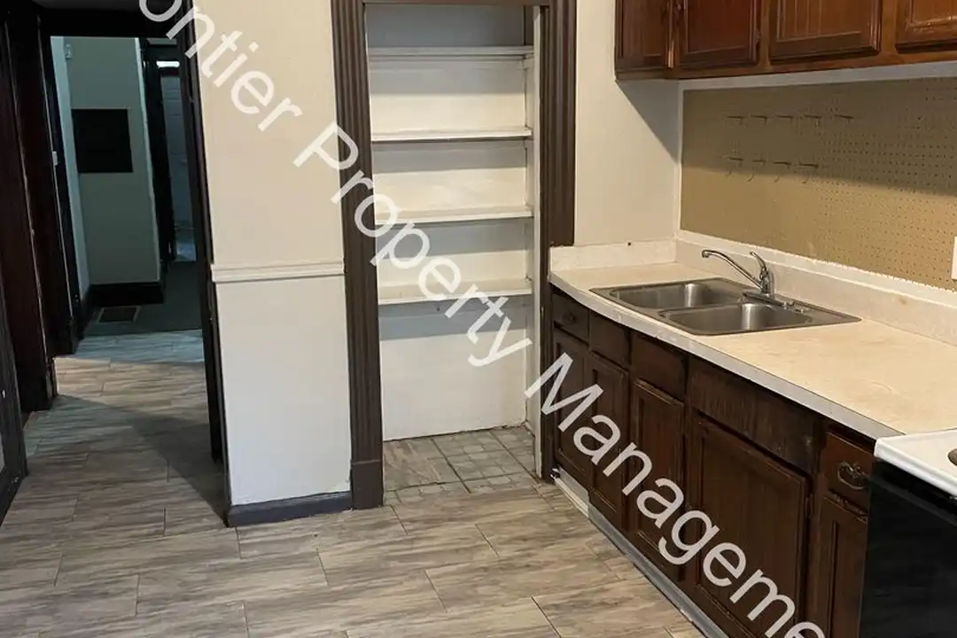 3922 Minnesota Ave unit 3922 Minnesota 1F – photo 1