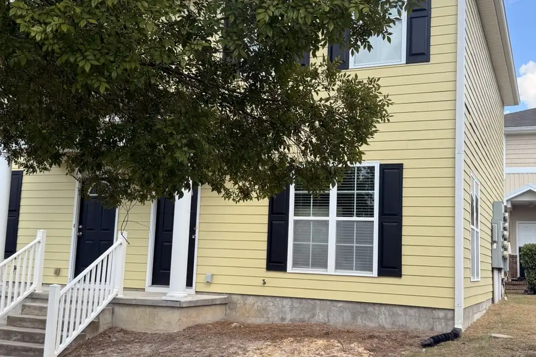 1925 Durham Ave - View 2
