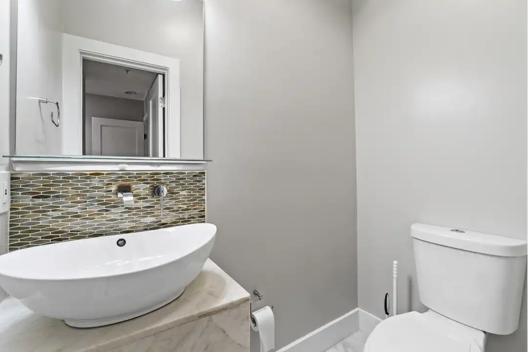 2118 4th St NE unit # 3 - More