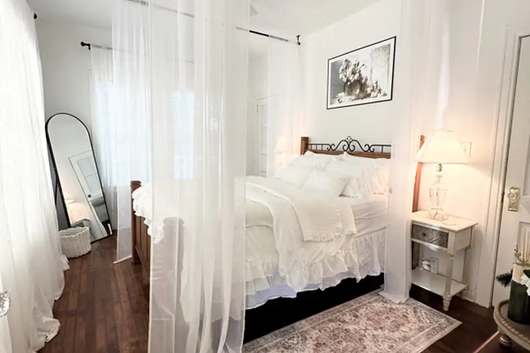 417 S Prairieville St – photo 1 of 5