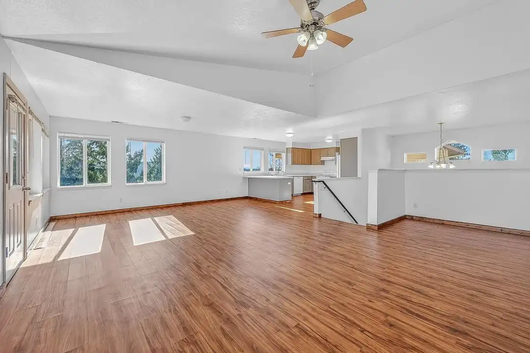 College Park Townhomes - View 4