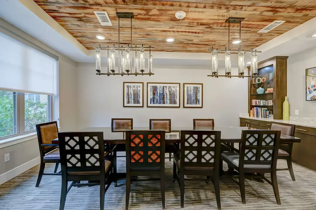 Apartment in Arlington - View 4