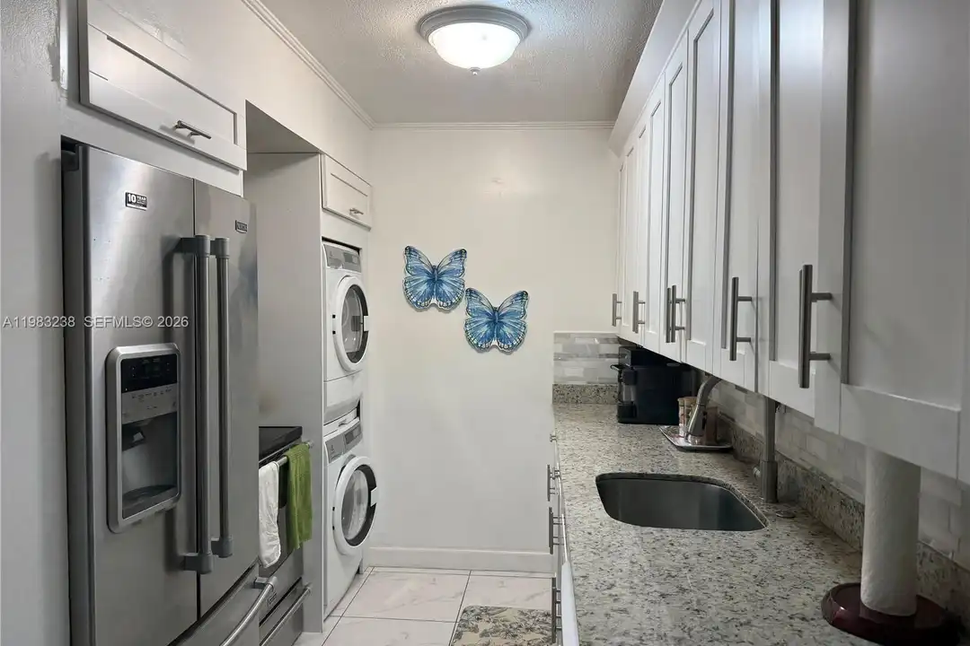 5033 NW 7th St unit 312 - More