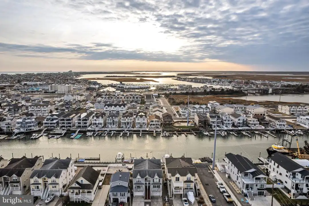 536 W Montgomery Ave - View 5