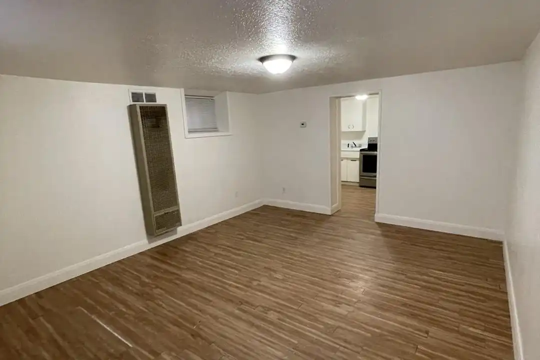 2261 Jefferson Ave unit 2 - View 2