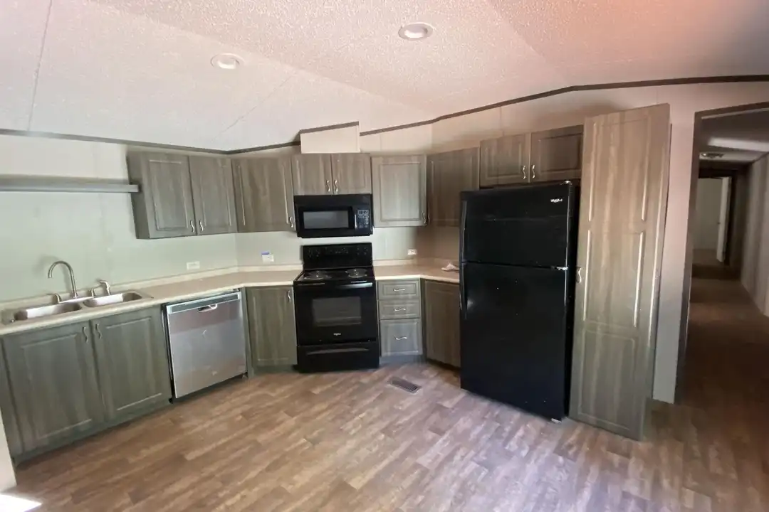House in Seneca - View 4